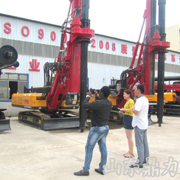 旋挖钻机